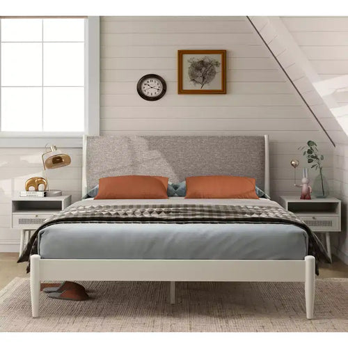 Ensemble de chambre à coucher Feeney 3 pièces, lit plateforme avec deux tables de chevet, blanc crème, grand lit – Sanzelize Design