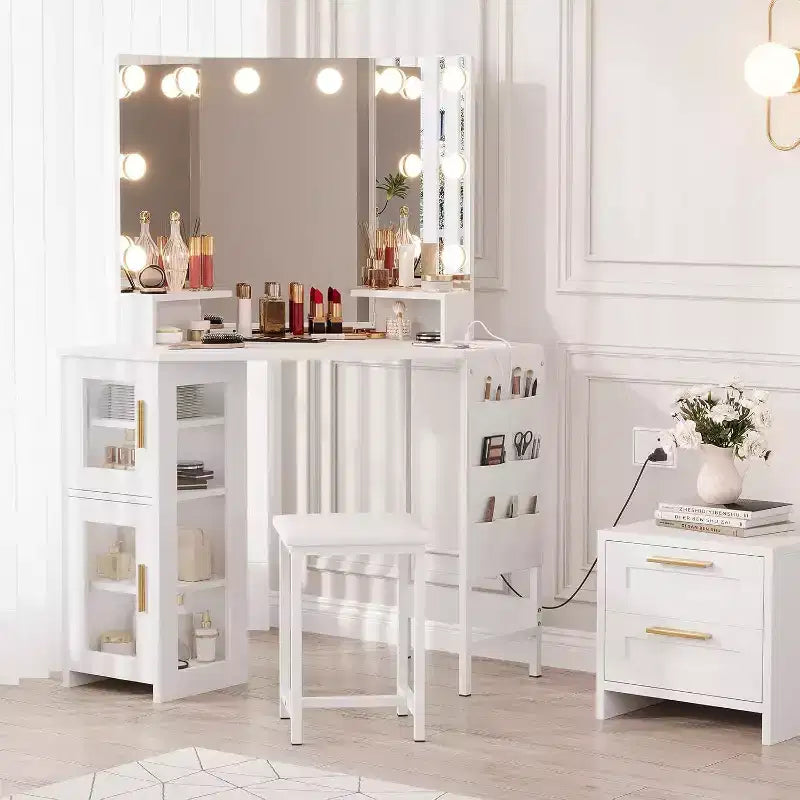 Coiffeuse d'angle avec tabouret, station de charge et miroir lumineux – Sanzelize Design