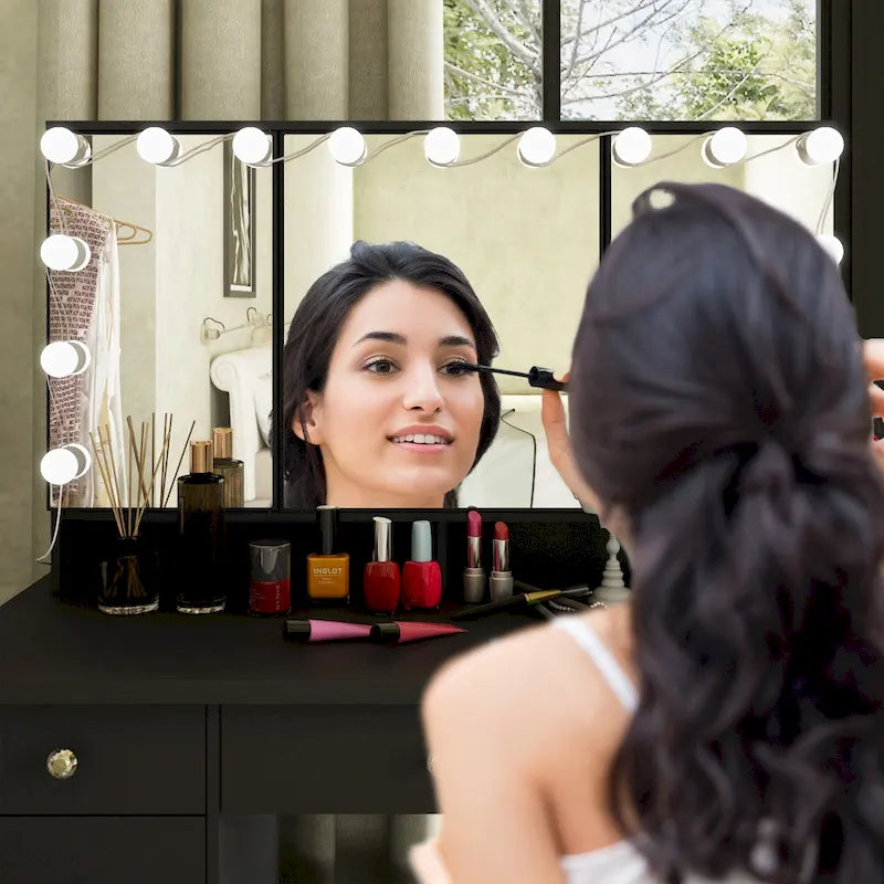 Coiffeuse LED de luxe avec 9 tiroirs, station de maquillage élégante – Sanzelize Design