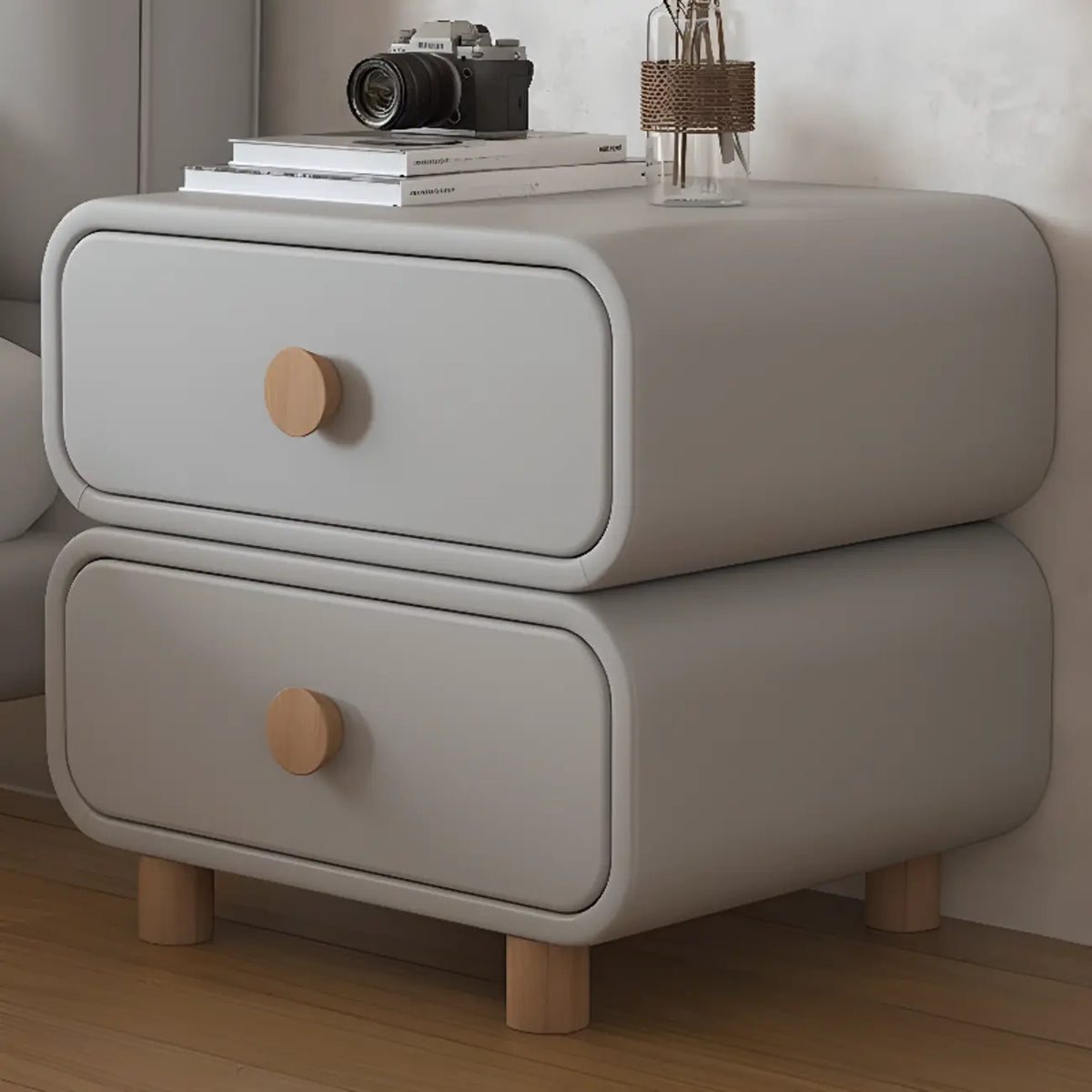 Table de chevet scandinave en similicuir avec finition en faux cuir – Sanzelize Design