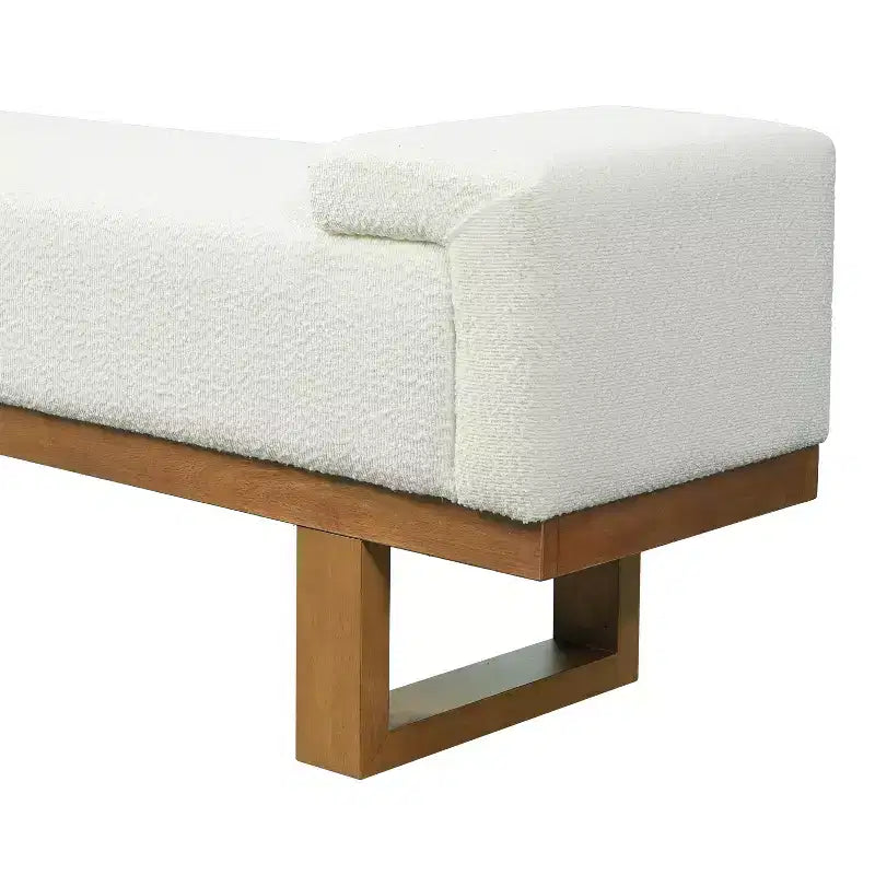 Banc rembourré Paulina moderne en bois d'hévéa et tissu bouclé – Sanzelize Design