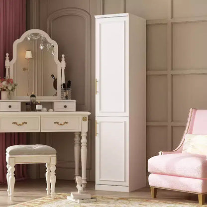 Penderie modulaire de luxe blanche avec ferrures dorées: portes à panneaux + conception à portes mixtes – Sanzelize Design