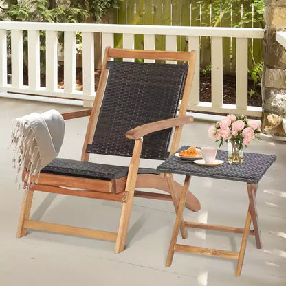 Lot de 4 chaises longues pliantes en rotin pour terrasse avec table en bois d'acacia et repose-pieds rétractable – Sanzelize Design